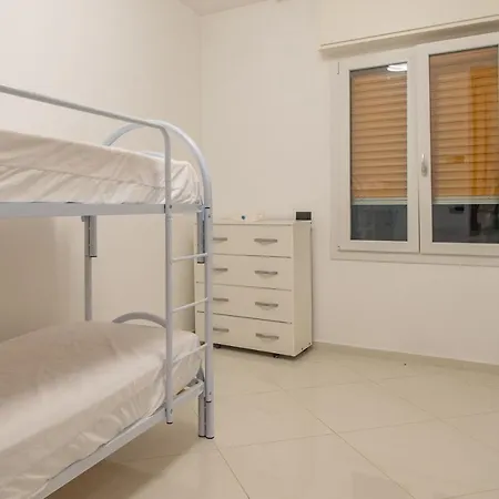 Azzurro Appartement *